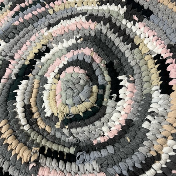 Handmade “Rag Rug”, Bath Mat - Picture 4 of 6